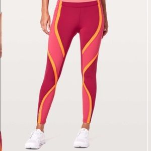 Lululemon Wild Twist 7/8 Tight *25”